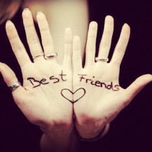 best-friends-bestfriends-bff-hands-isidora-leyton-1